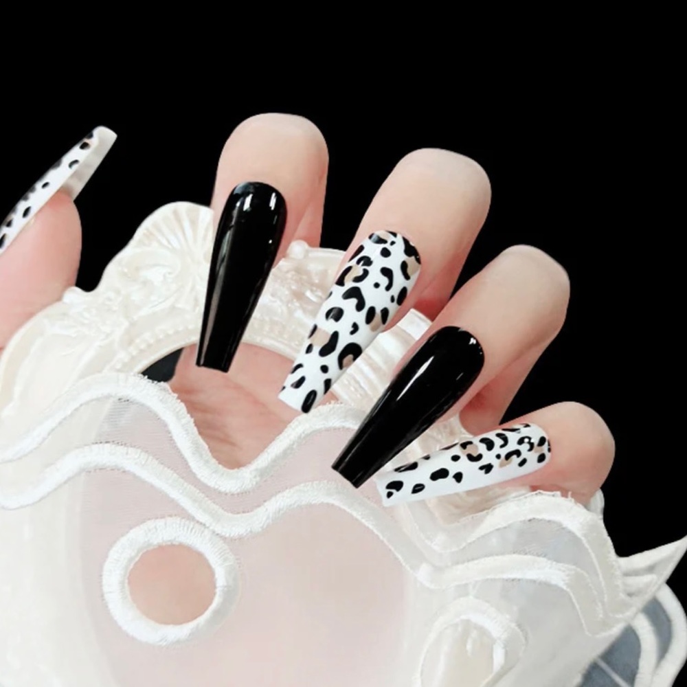 New 24 piece Press On Nails with tabs and kit to adhere